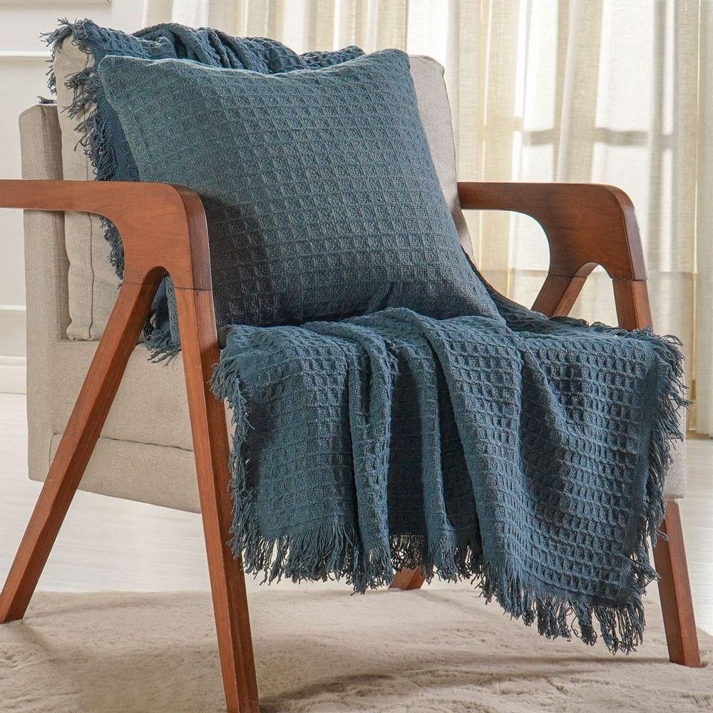 Kit Manta E 2 Almofada Decorativa Para Sofá Waffle 100% Algodão 120x150cm Azul Cobalt