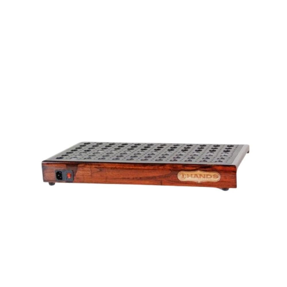 Pedalboard Lite Plus Imbuia 5030 Hands