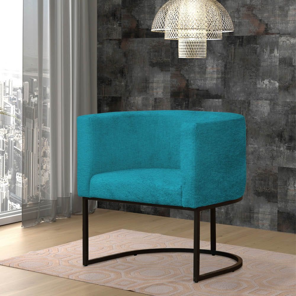 Poltrona Reforçada Decorativa Sala Gabriela Base Ferro Preta Suede