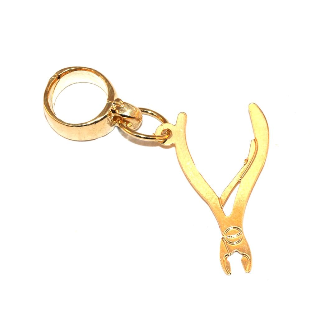 Pingente Berloque Manicure Alicate Chapa Folheado Ouro 18k