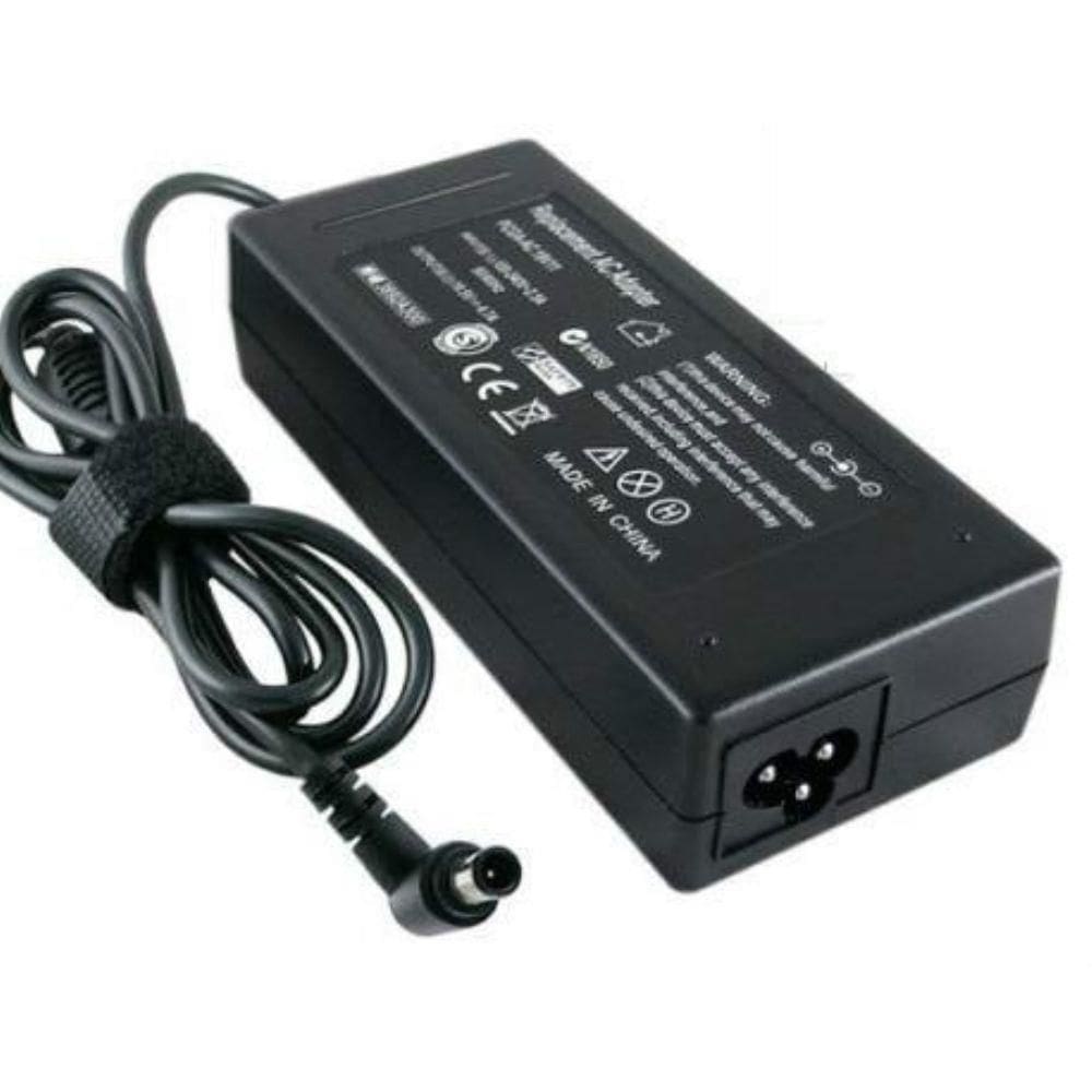 Fonte Universal Notebook Positivo 19v 3.42A 65W Bivolt