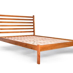 Cama Queen em Madeira Maciça Paraíso Mogno Mel