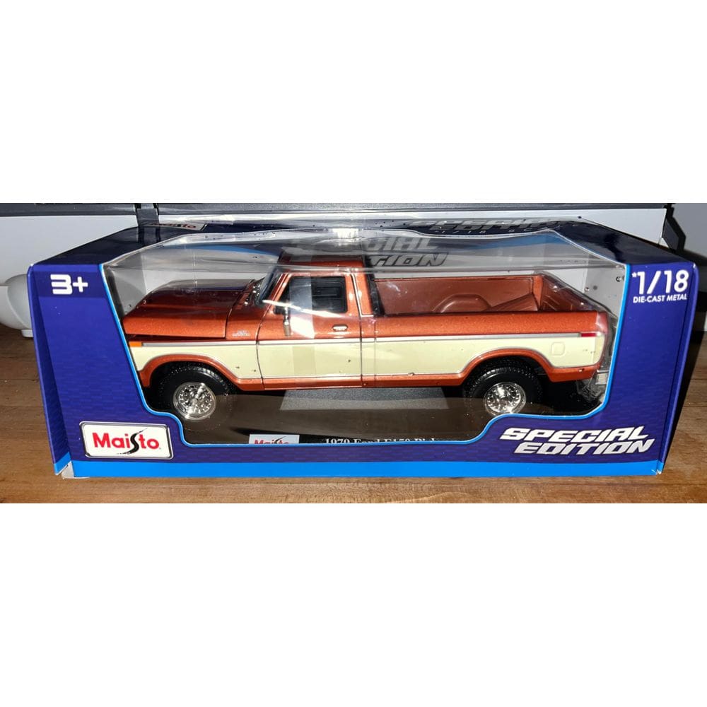 Modelo de carro Maisto 1:18 Scale Ford F150 Pick-up 1979 Cream
