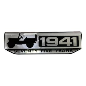 Emblema 3D Jeep Renegade Wrangler Compass Sport 1941 75 Anos