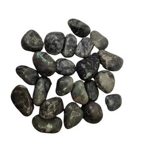 Pedra Natural Esmeralda 2 a 4 cm Rolada 500 gramas