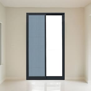 Porta Correr com Tela Mosquiteira 150cm X 215cm Vidro de Segurança 0,6cm Fábrica do Alumínio Preto