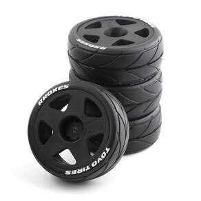 Conjunto de pneus e rodas 1/10 na estrada para o carro RC da HPI Ken Block