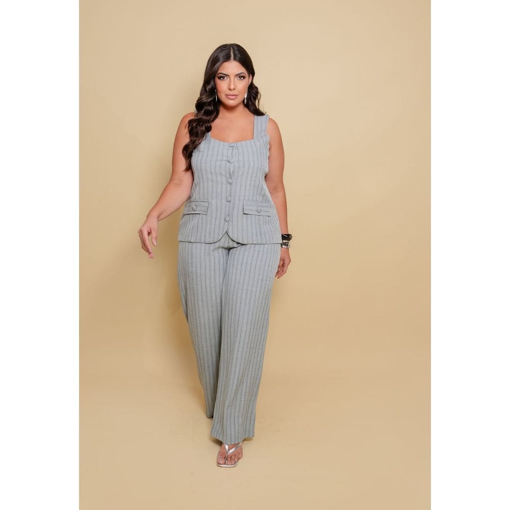 Conjunto Plus Size Colete e Calça Risca de Giz