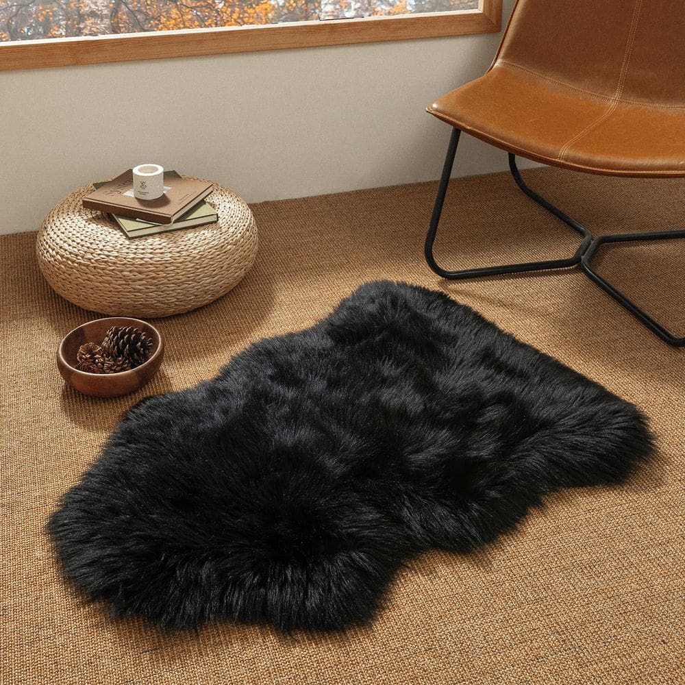 Tapete Ashler Faux Fur Preto 60x90cm Ultra Macio Lavável à Máquina