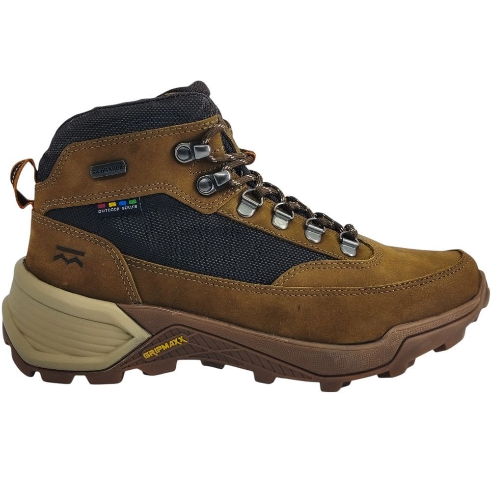 Coturno Unissex Casual em Couro Dia a Dia Trabalho Trilha Solado Tratorado Cruizer Hi Bradok Czr7101