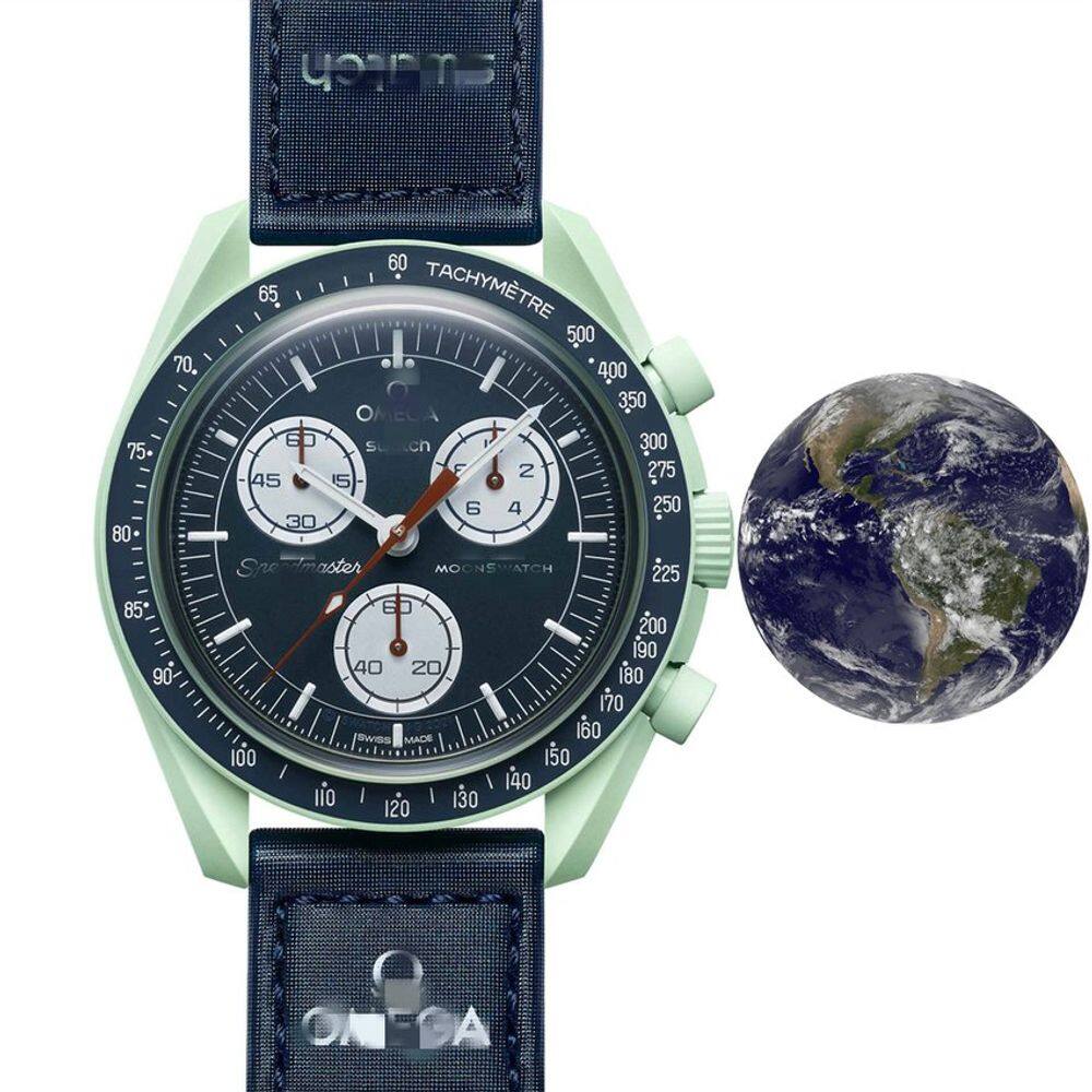 Veja a coleção de casais O XS Bioceramic MOONSWATCH 30m