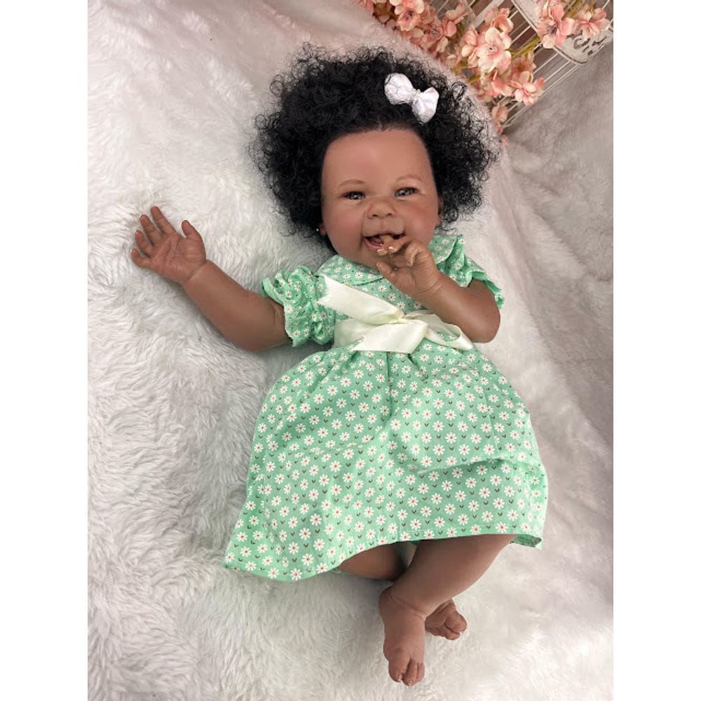 Boneca Reborn Corpo de Pano Macio Com Enxoval Completo