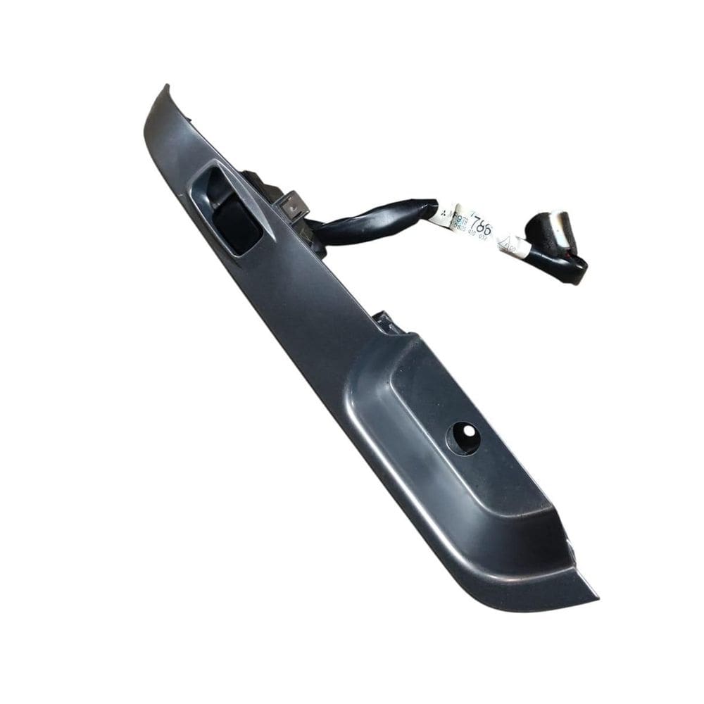 Moldura Botão Vidro Traseiro Direito Artrek 2006 Mr979996
