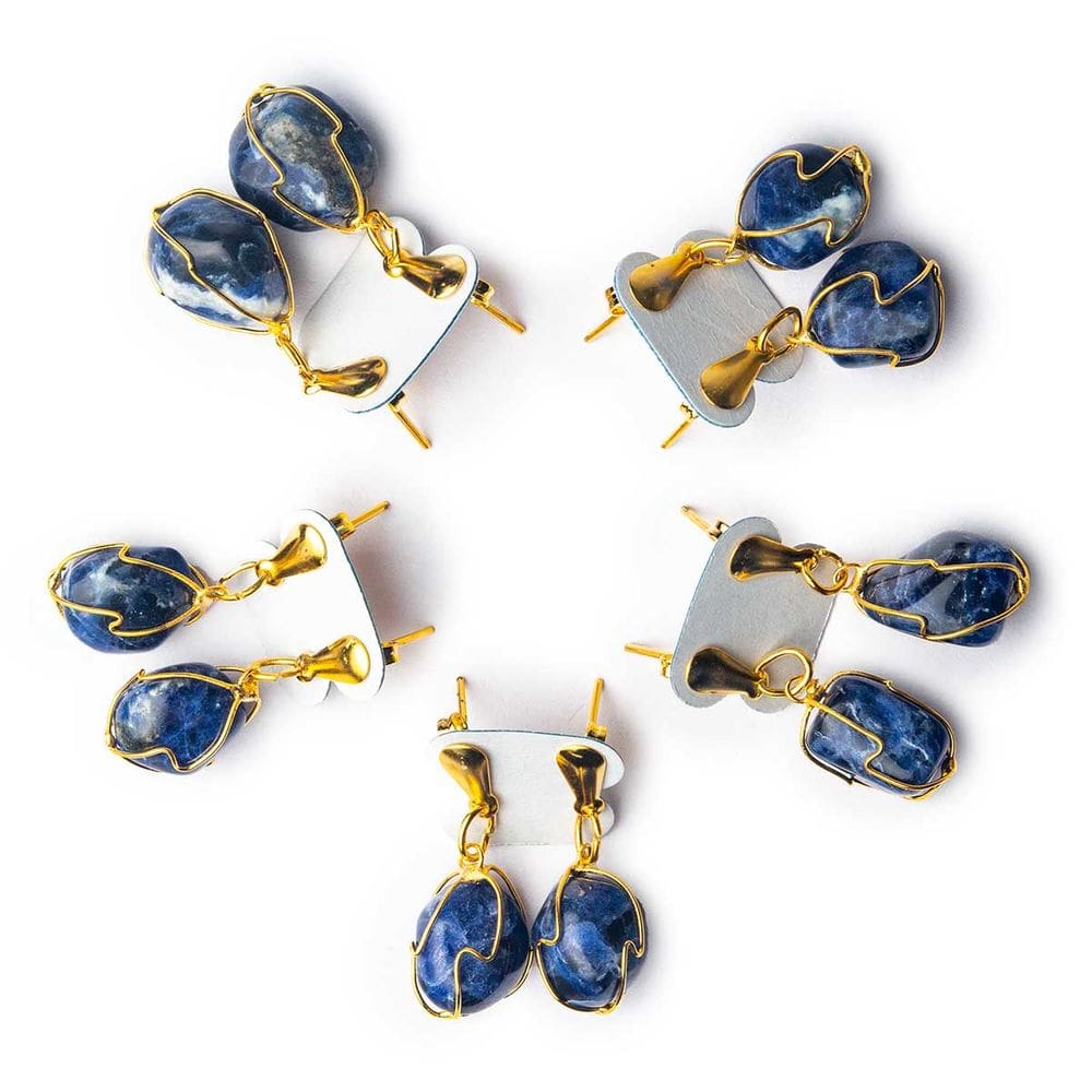 01 Brinco Cesta Amarrada Pedra Sodalita Azul Dourado