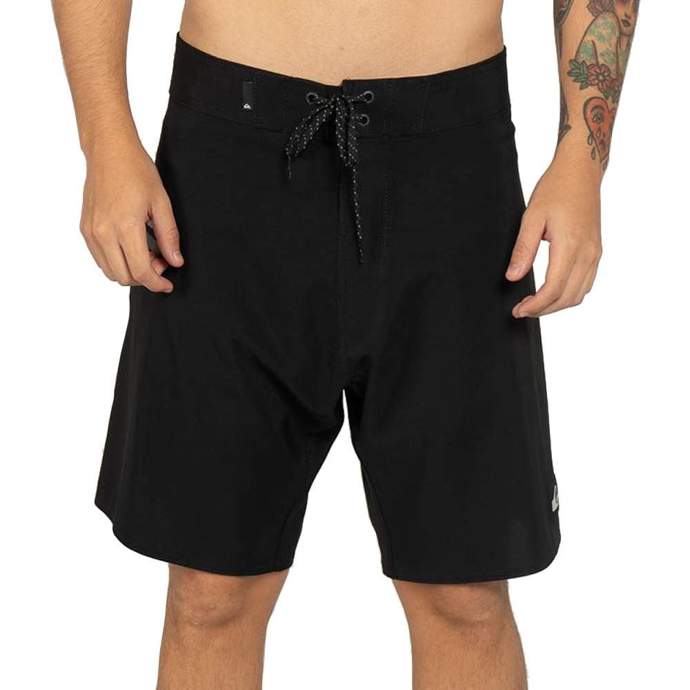 Bermuda Quiksilver Everyday Solid Fusion 18” WT25 Preto