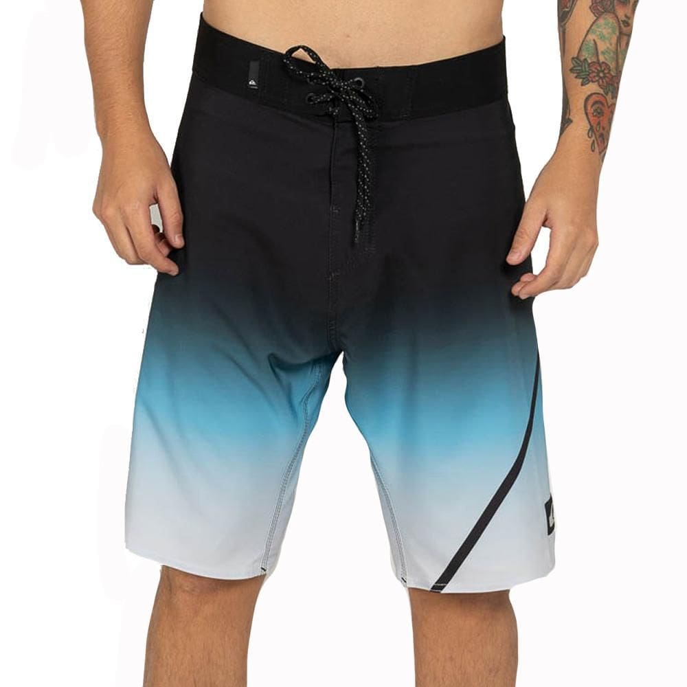 Bermuda Quiksilver Everyday New Wave 20” WT25 Preto