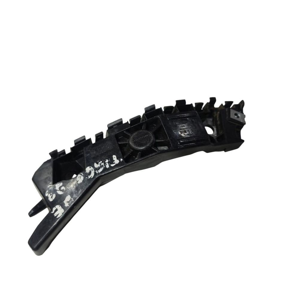 Guia Parachoque Dianteiro Esquerdo Chery Tiggo 8 2022