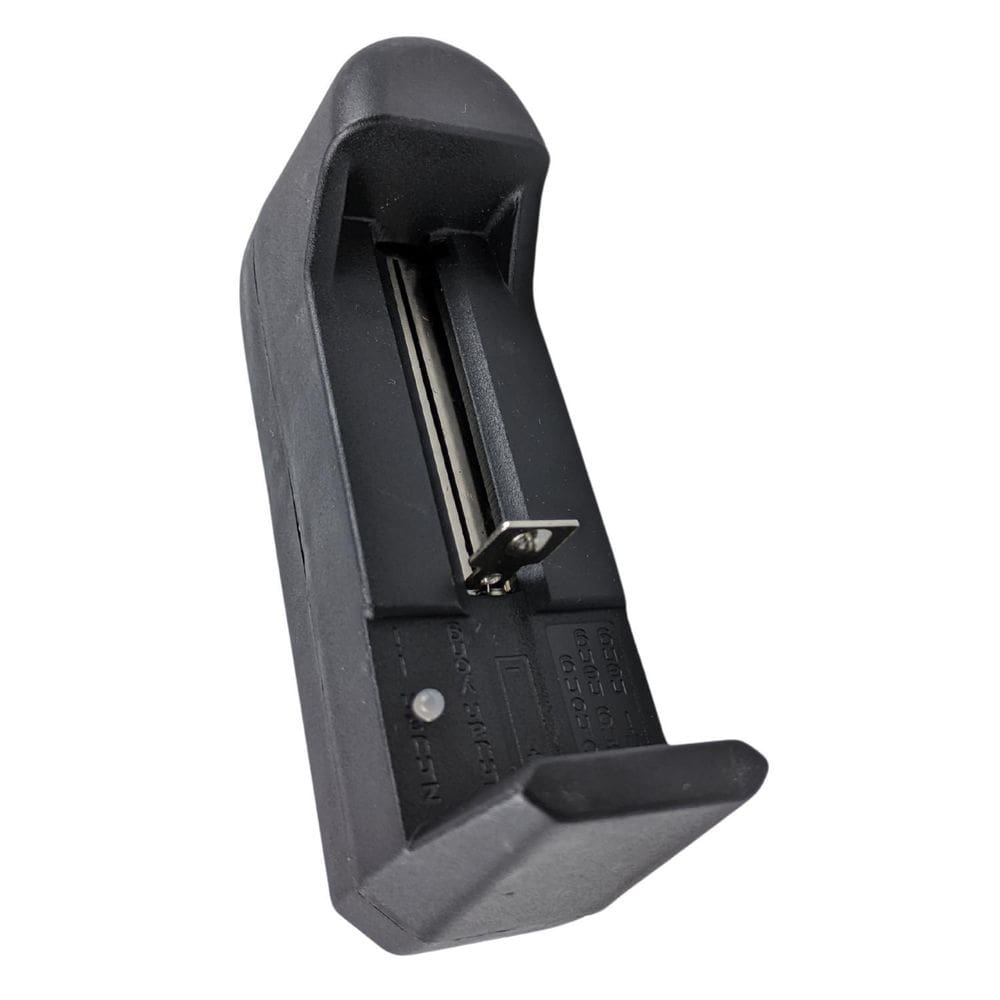 Carregador De Bateria 18650 Bivolt A Tomada Bivolt Portátil