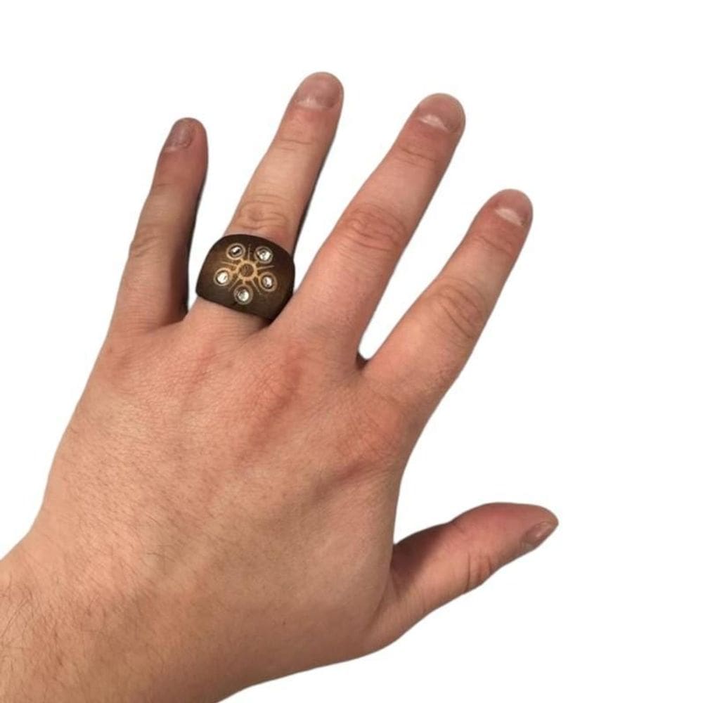 Anel De Madeira Natural Com Strass Diversas