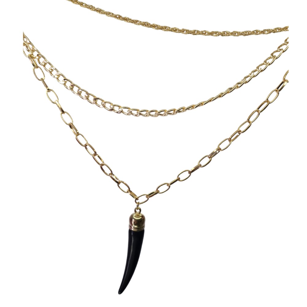 Corrente Folheada com Dente de Sabre