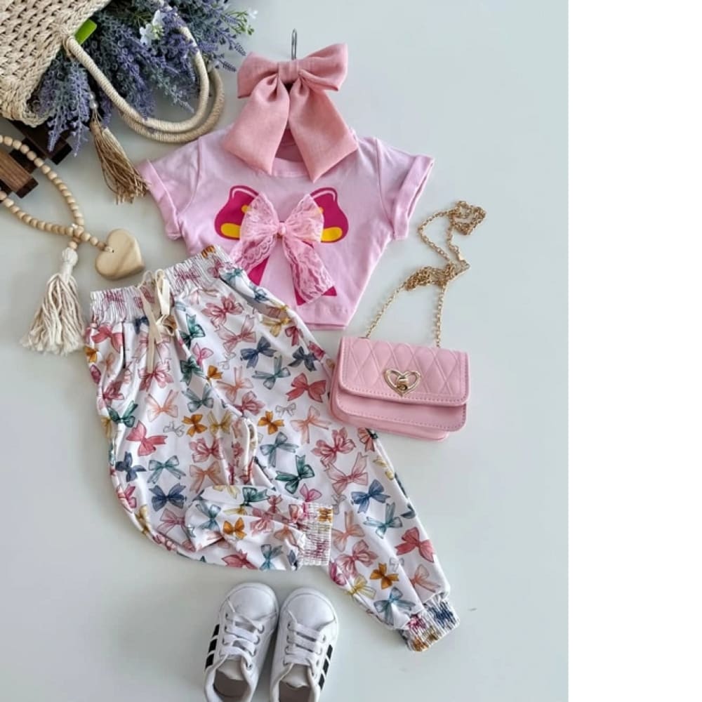 Conjunto Infantil menina cropped laço 3D e calça jogguer