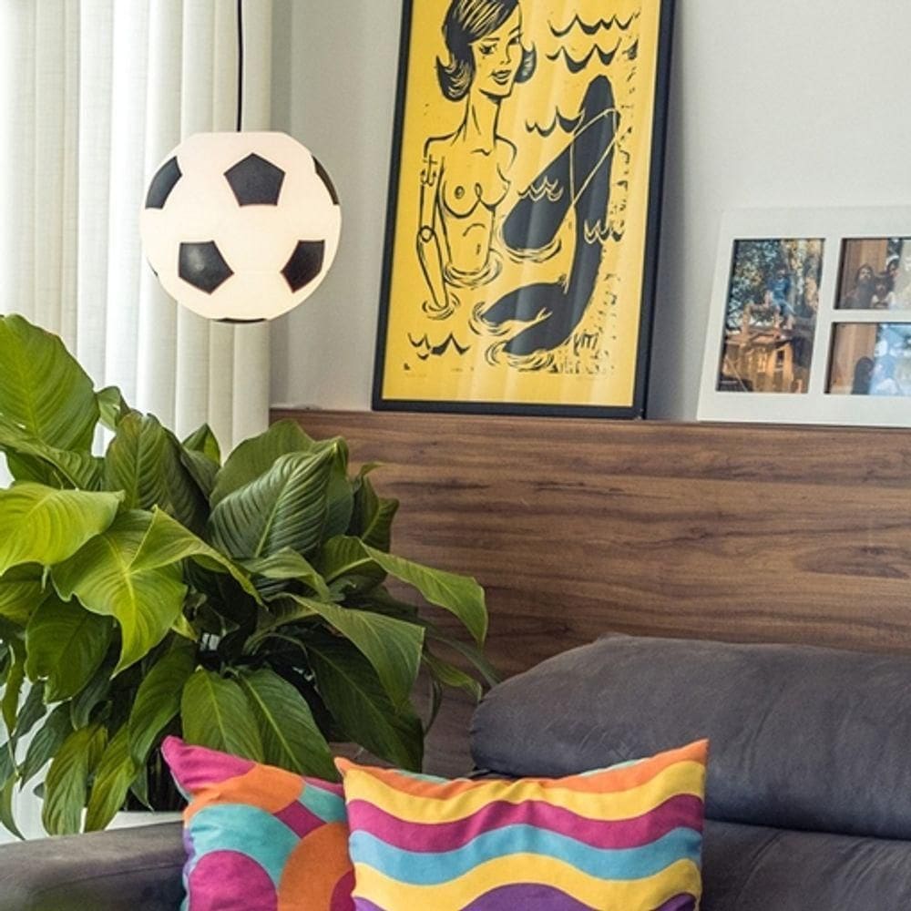 Luminária Pendente Em Forma De Bola De Futebol Decorativa