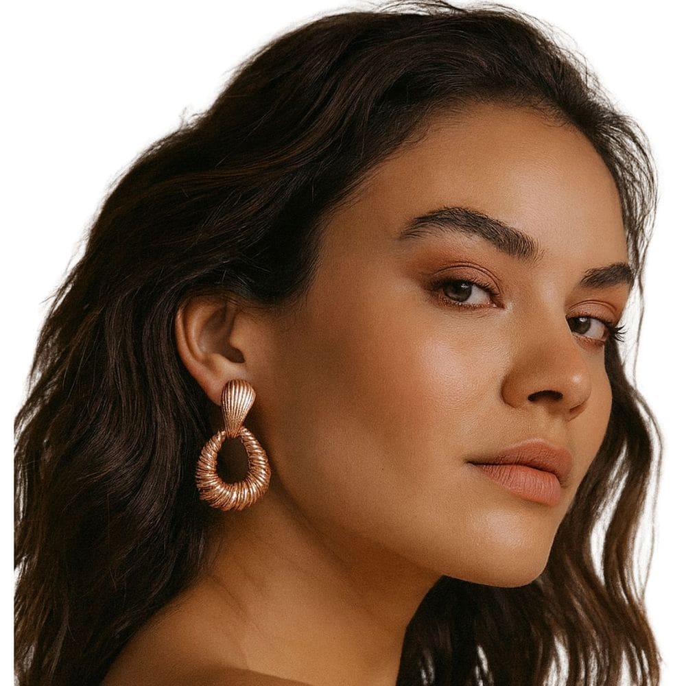 Brinco Gota Feminino em Dourado Rosé Prateado Luxo Festa