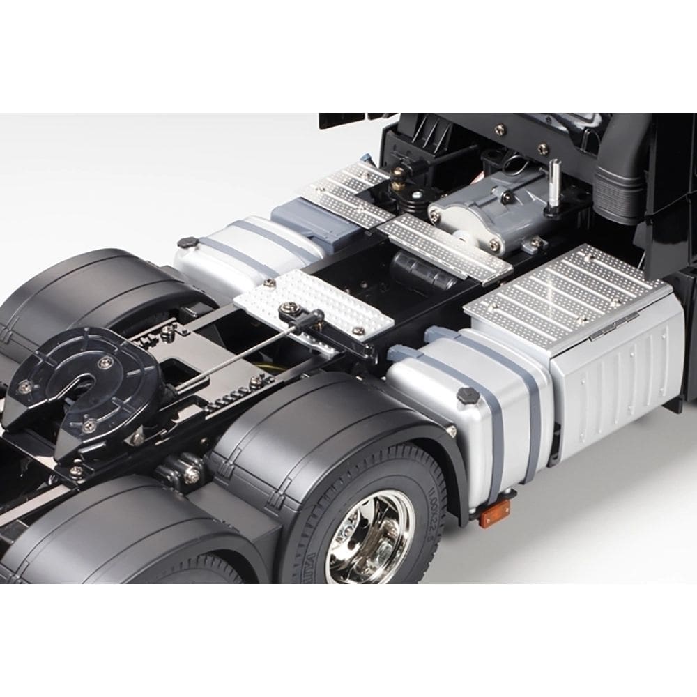 Automodelo Caminhão Semi-Truck Tamiya 1/14 Mercedes Benz 6X4