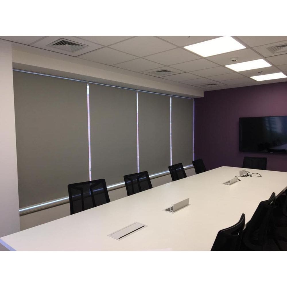 Persiana Cortina Rolo Blackout 0% 1,90m x 1,30m com Bando