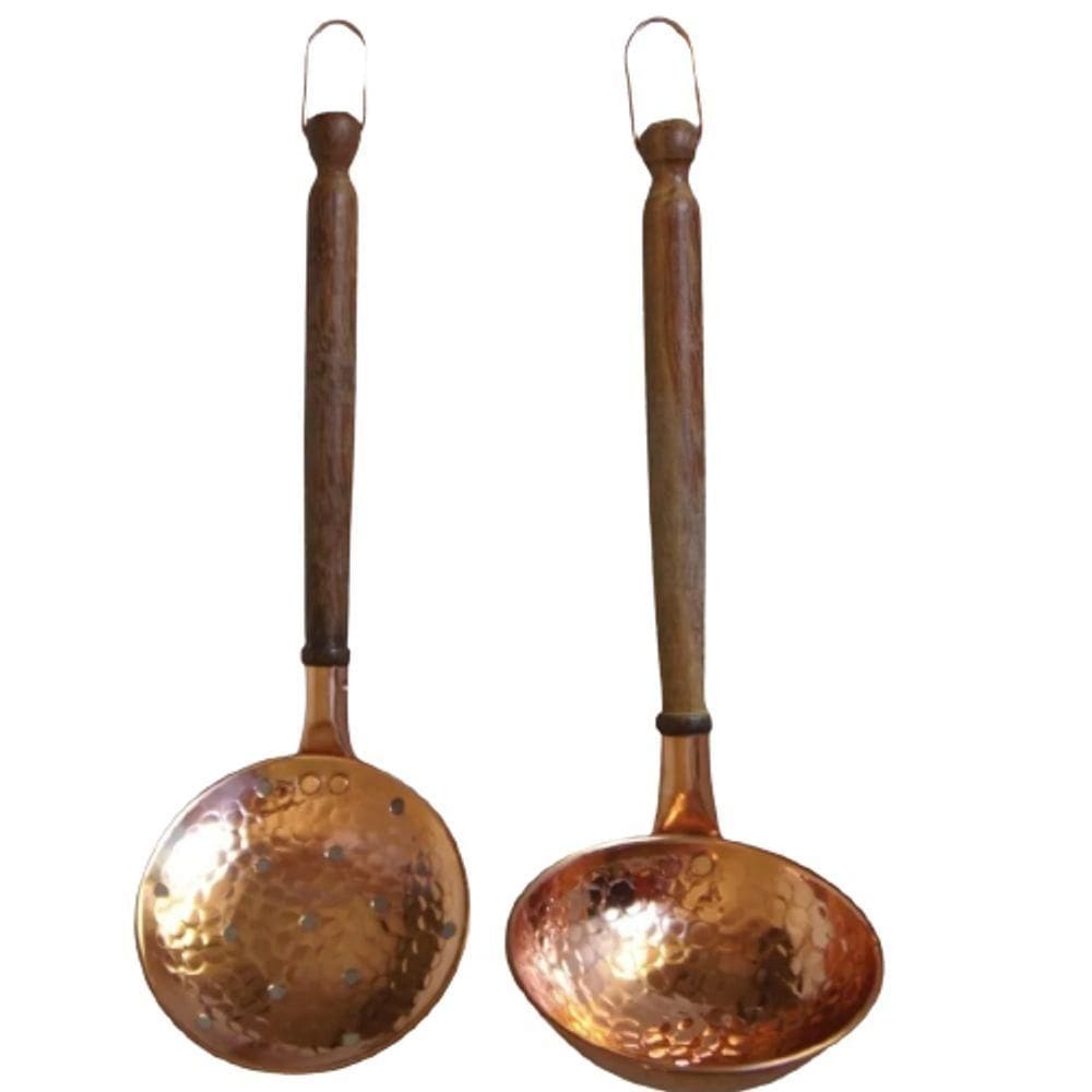 Kit Concha E Escumadeira Em visual disponível na cor Cobre E Cabo De Madeira P.