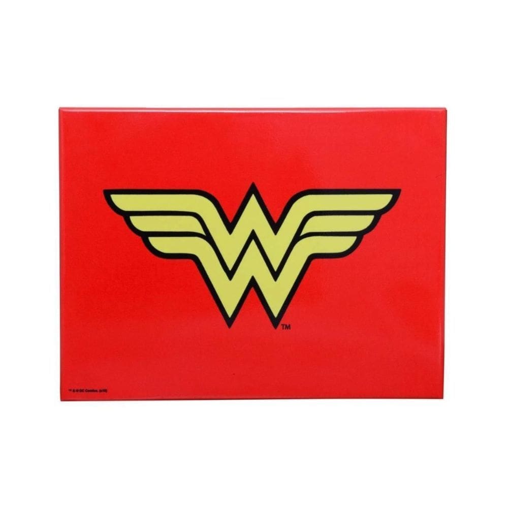 Placa Metal Dc Or Ww Logo Vermelho E Amarelo 26X20X1Cm 43023