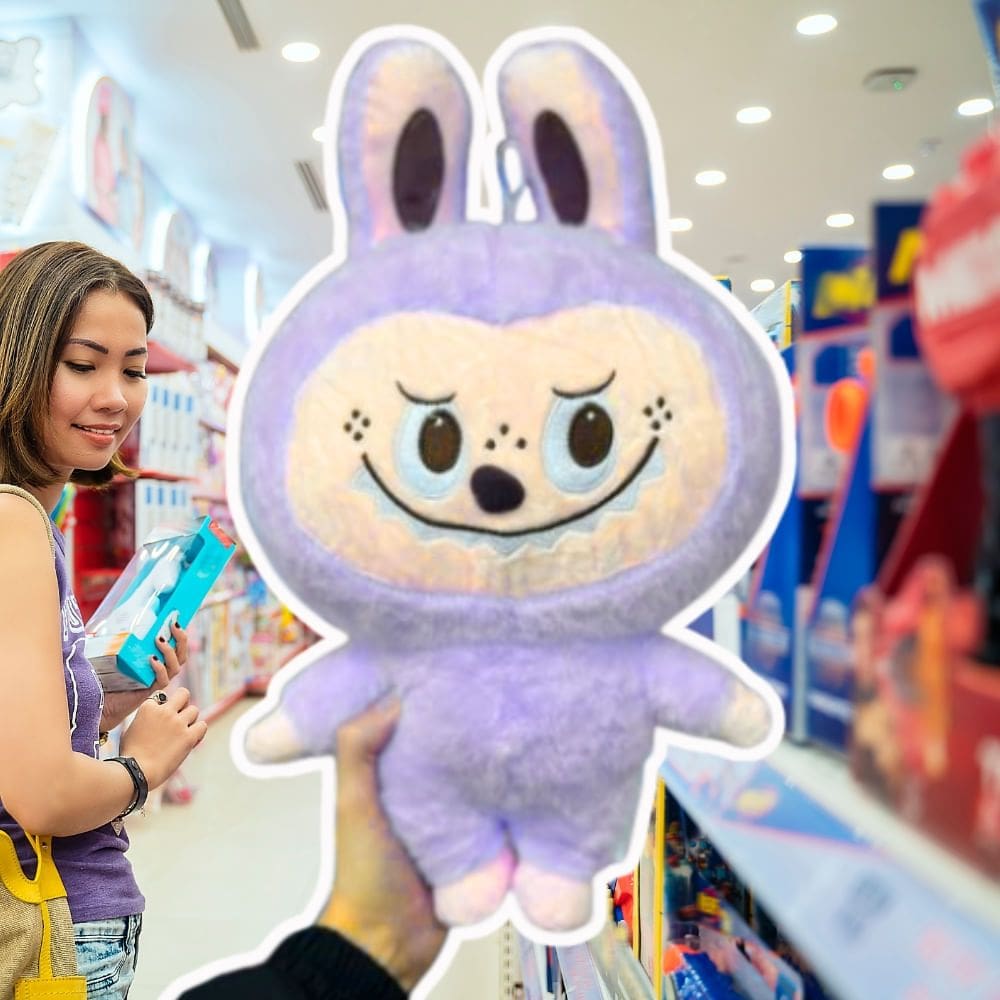 Pelucia LABUBU Grande 35cm - Pelúcia La bubu Grande 35cm Boneca Monster Fofo - PANAMI