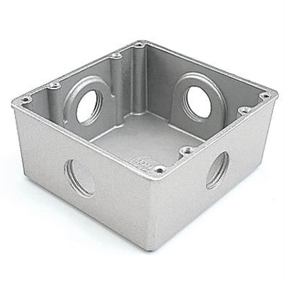 Caixa Para Piso Fechada E Baixa 4x4 - 56120020 - Tramontina Caixa P-piso 4x4 Baixa Fechada 56120-020