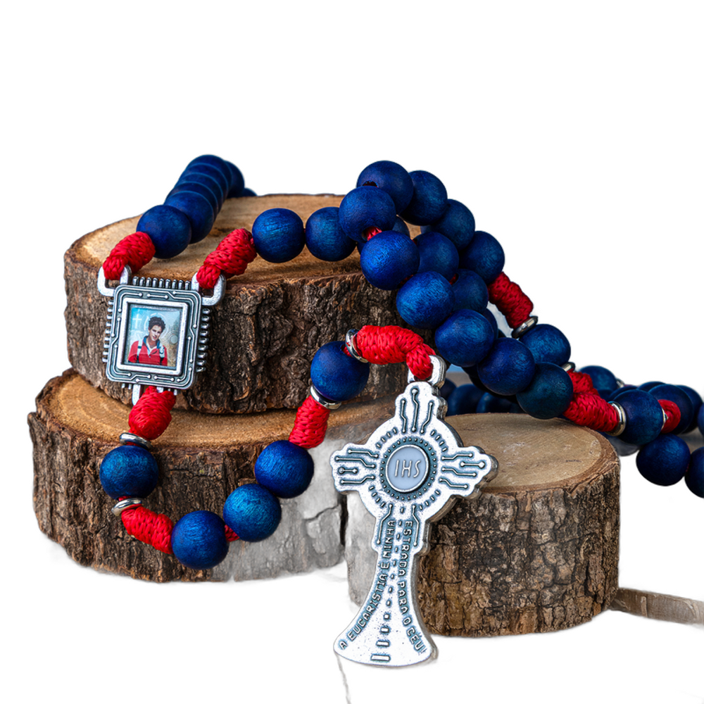 Terço de Carlo Acutis em Madeira Azul 10mm