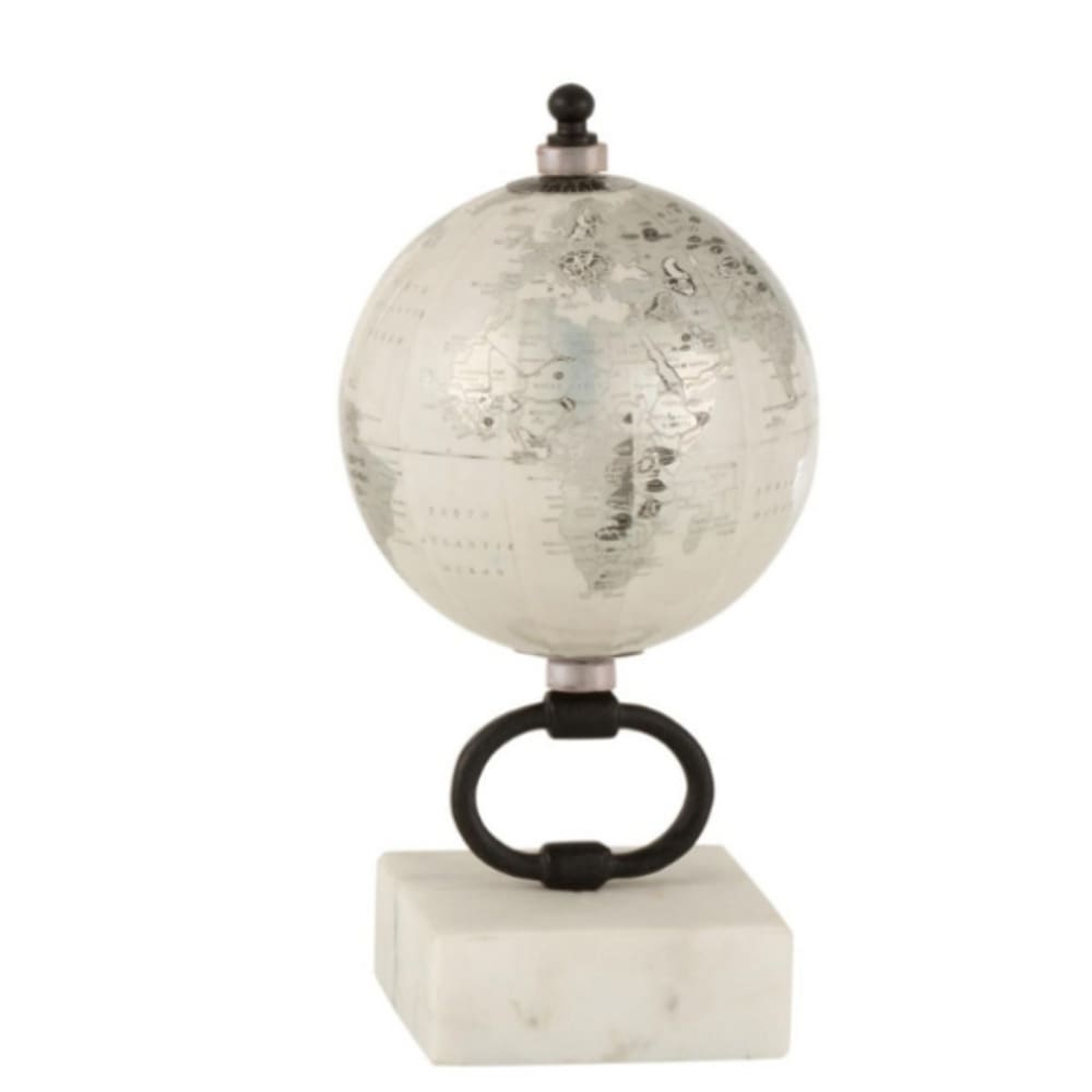 Globo decorativo de mesa com base em mármore preto e branco.