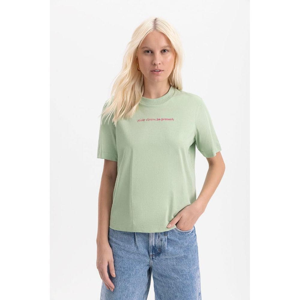 Blusa feminina em meia malha estampada essendi