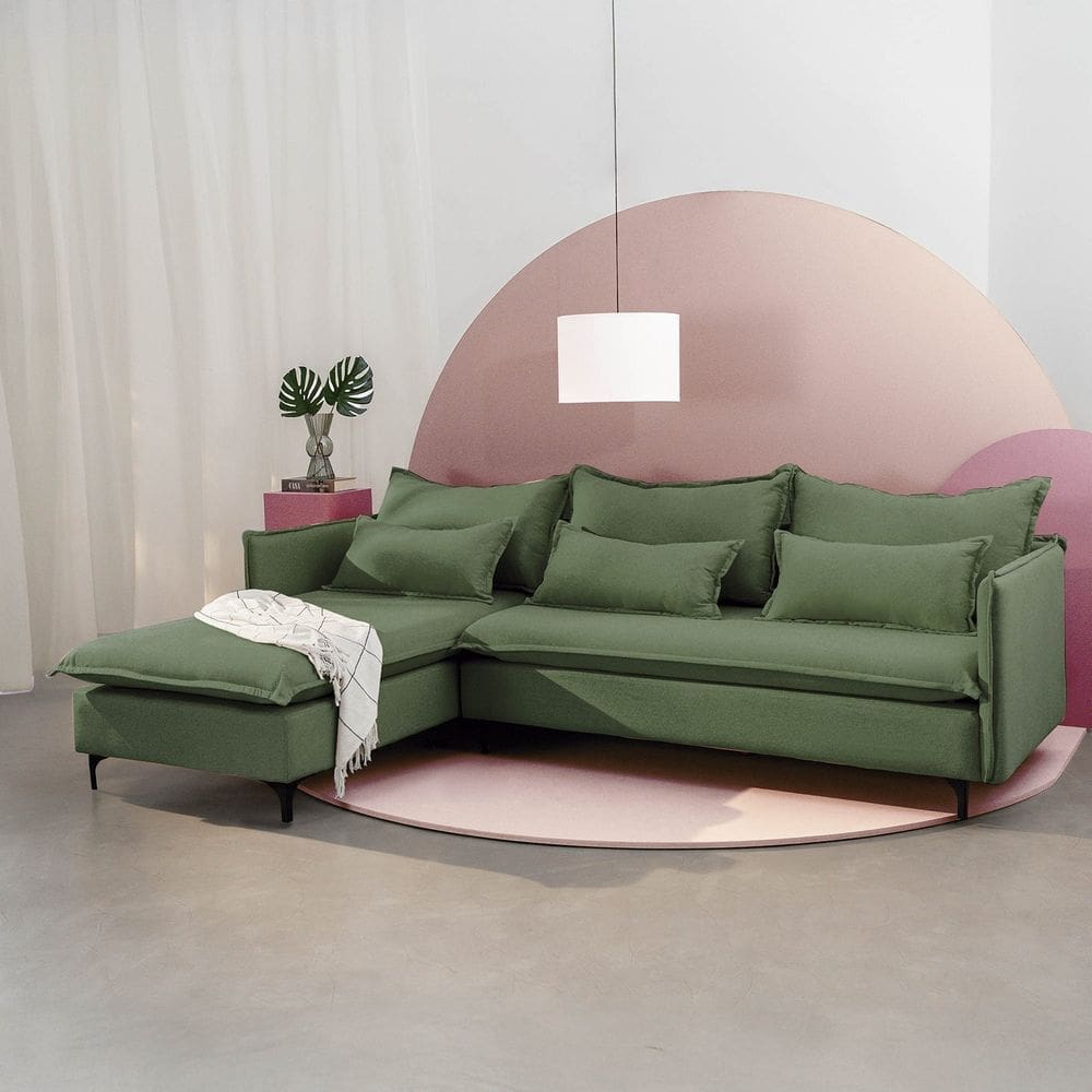 Sofá Modular 3 Lugares com Chaise e Pé Metal Sôma Cabecasa Madeiramadeira Verde