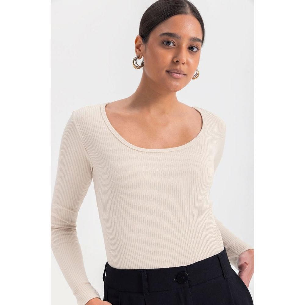 Blusa feminina decote quadrado Essendi