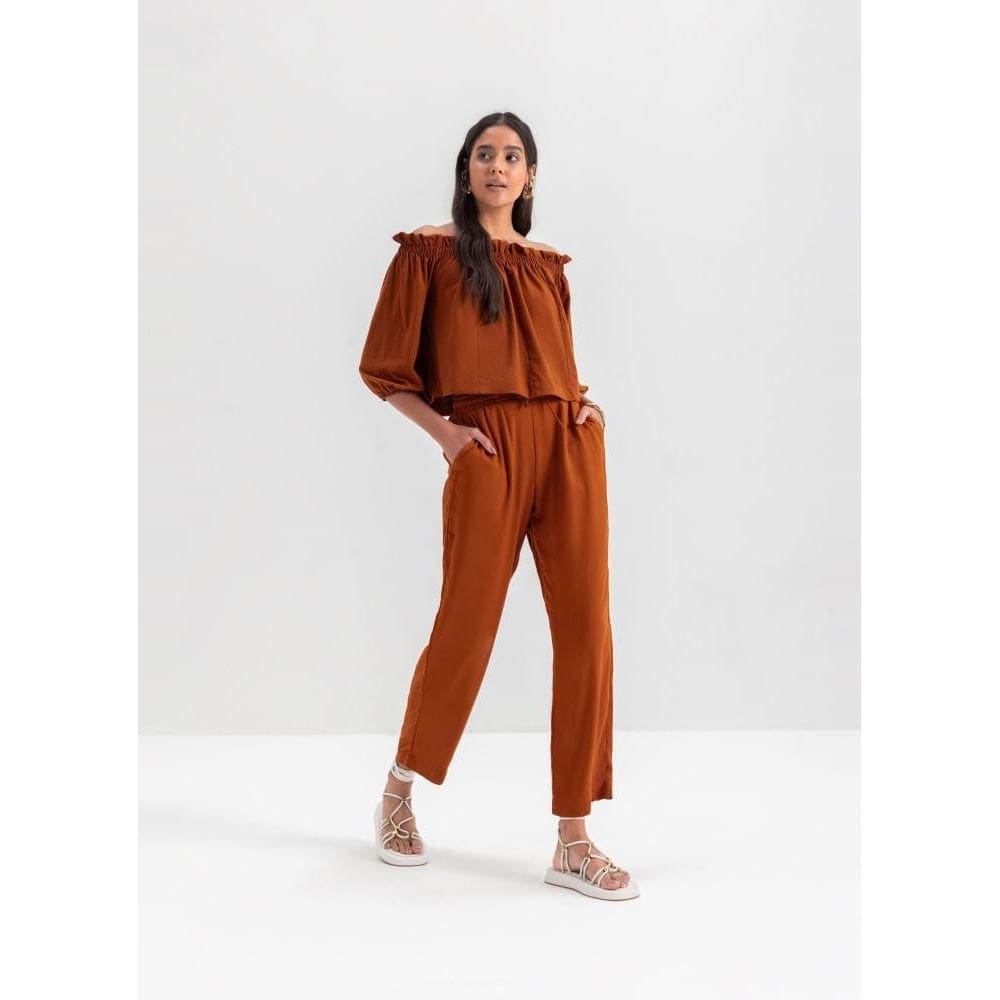 Calça feminina sarjada Essendi