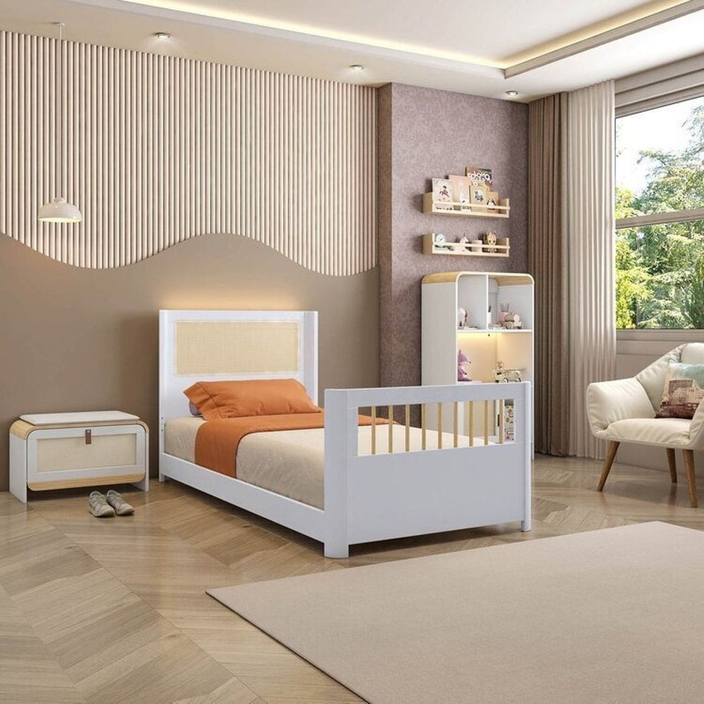 Cama Solteiro Juvenil Reversível Led com Rattan, Grade de Proteção e Peseira Palito Wave Casatema Branco/Natural