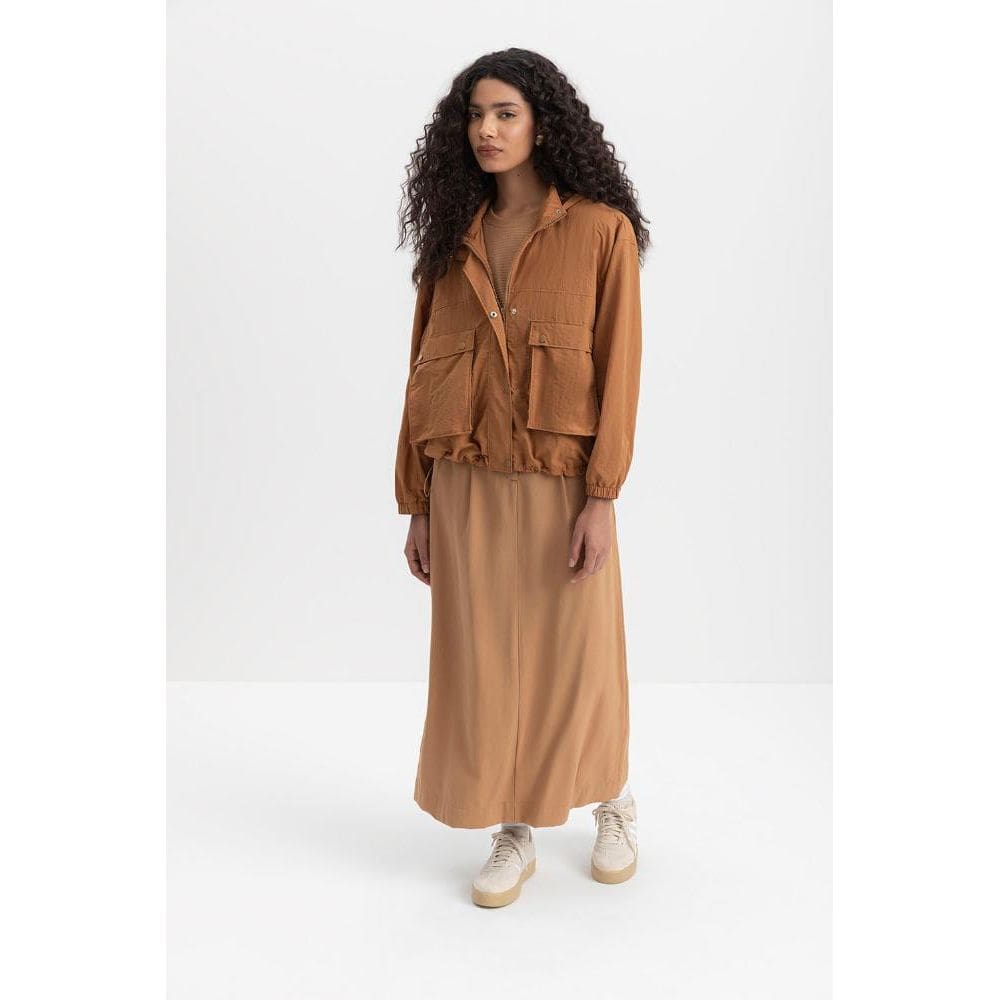Jaqueta Feminina Impermeável Essendi Camel Médio