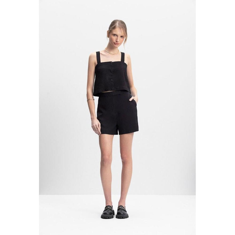 Shorts Feminino Em Alfaiataria Essendi Preto