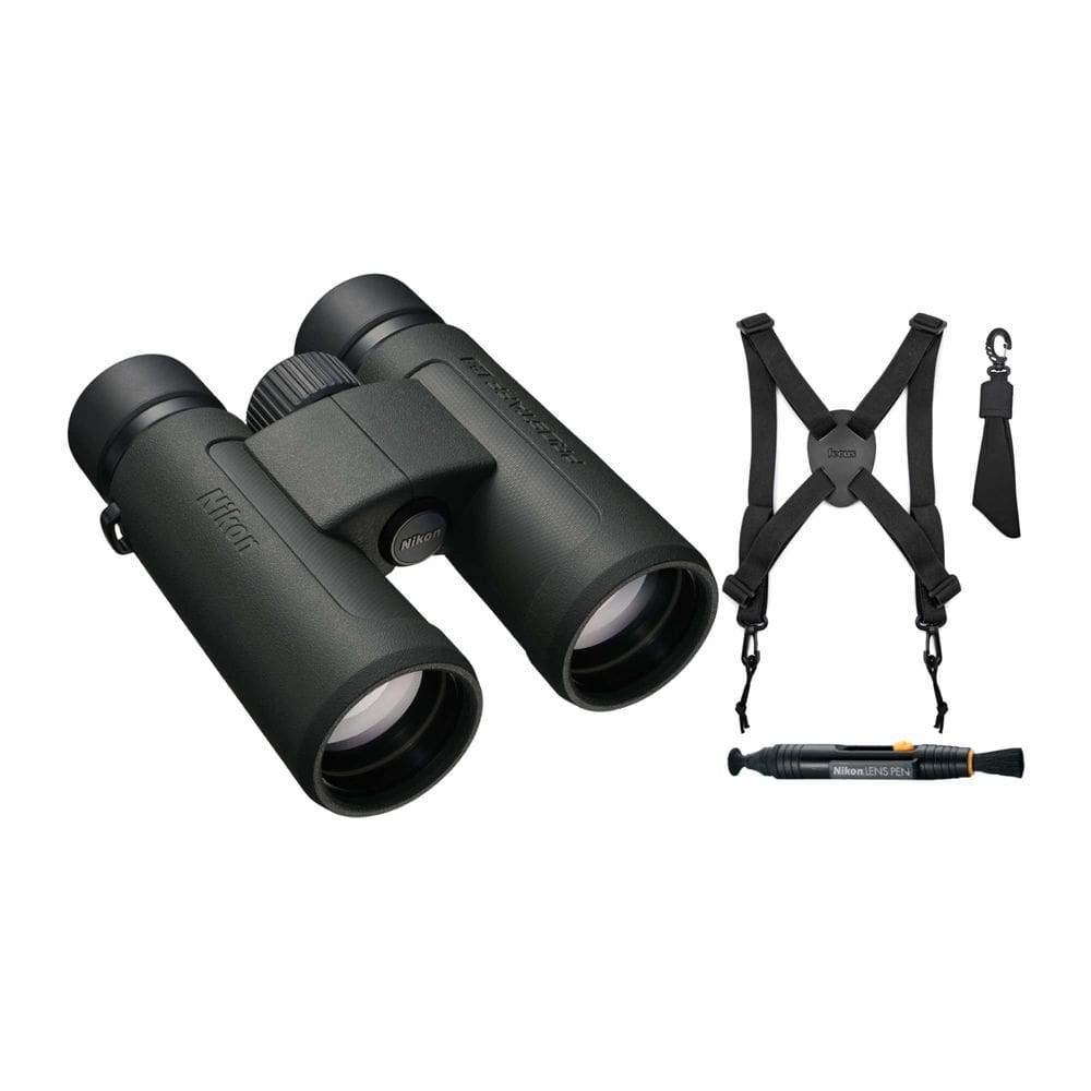 Binóculos Nikon Prostaff P3 8x42 com arnês e lente