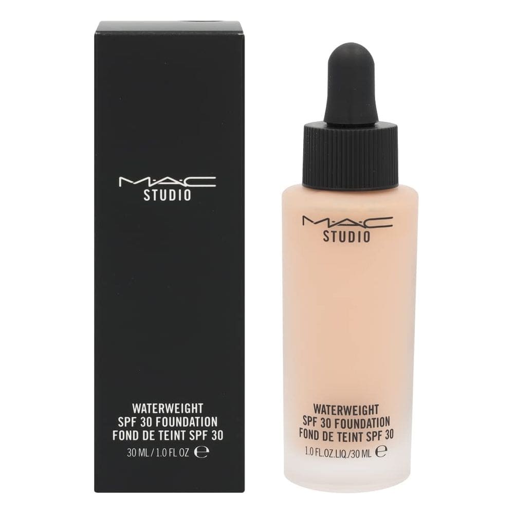 Base MAC Studio Waterweight SPF 30 NC20