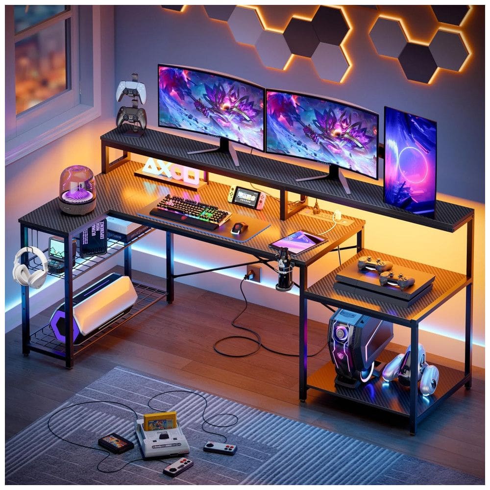 Mesa Gamer em Formato de L, 71.5” 181 cm com Prateleiras de Armazenamento, Porta-Copos, Gancho para Fone de Ouvido e Tomadas, 110V, Bestier