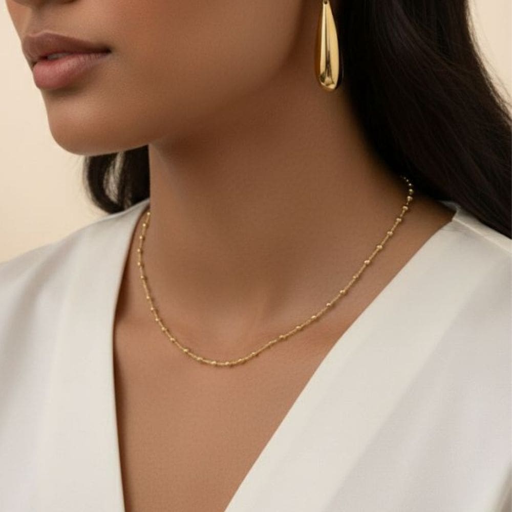 Colar Choker de Bolinhas Banhado a Ouro