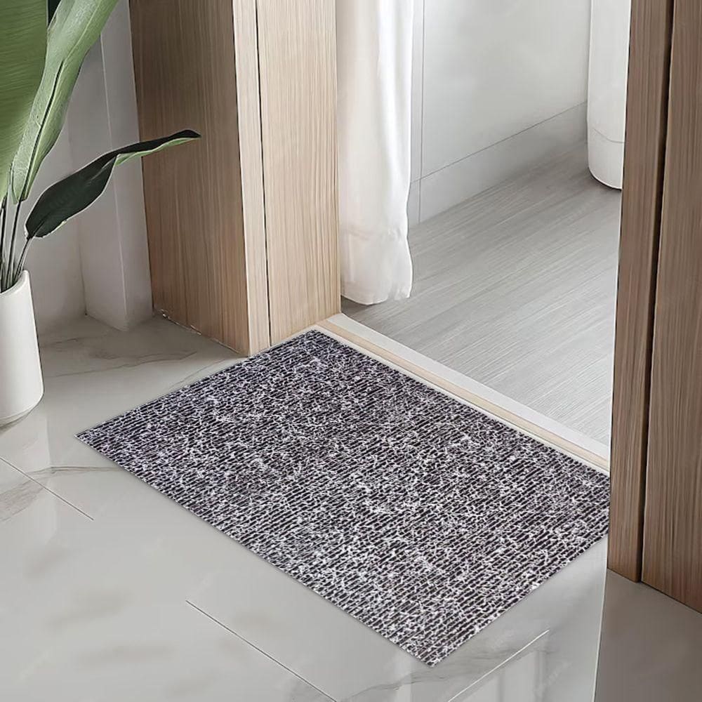Tapete Passadeira Capacho Emborrachada Antiderrap. 0,65x1,00 Textura Branco Preto