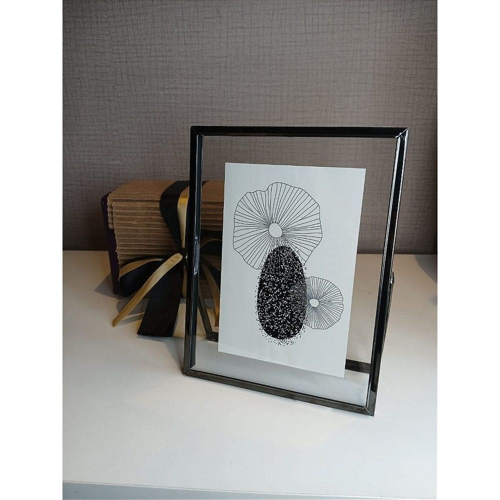 Porta retrato em metal e vidro 10x15cm