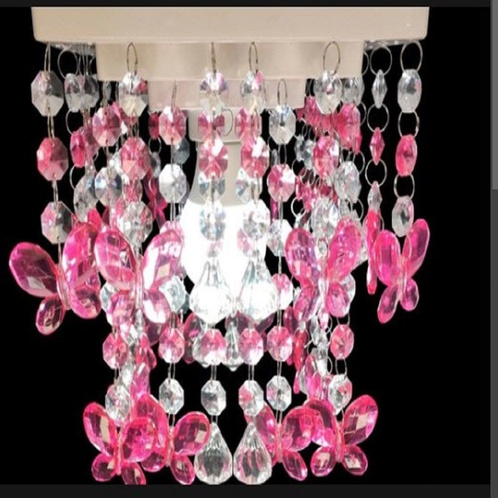 Lustre para quarto infantil com design encantador de borboletas