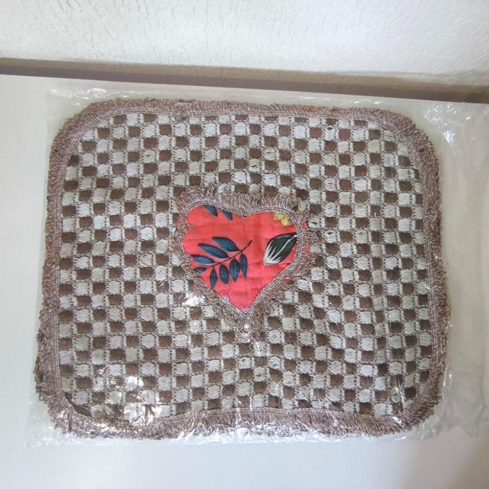 Kit 3 Peças Tapete Banheiro Xadrez Daminha Taolha De Piso Chão 50x40cm  Caramelo Com Estampa